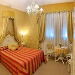 Bed & Breakfast Residenza Veneziana Venice